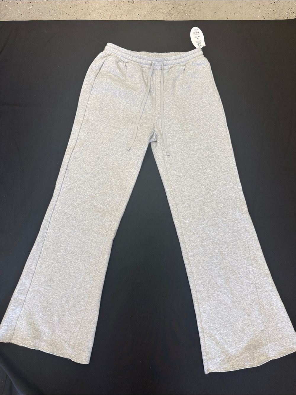 NWT Light Gray Heather Fleece Flare Sweatpants Women size medium